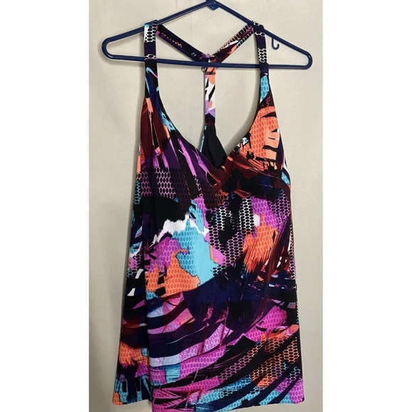 Aqua Green Women's Racerback Tankini Swim Top Black Multicolored Size Small NEW - Picture 2 of 5